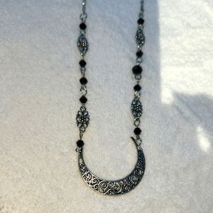 Elegant Silver Crescent Necklace